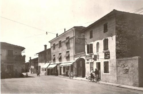 ARC 43 | Via Osoppo - Garibaldi dall'angolo Guido Cimolai | Friuli Venezia Giulia | 1960