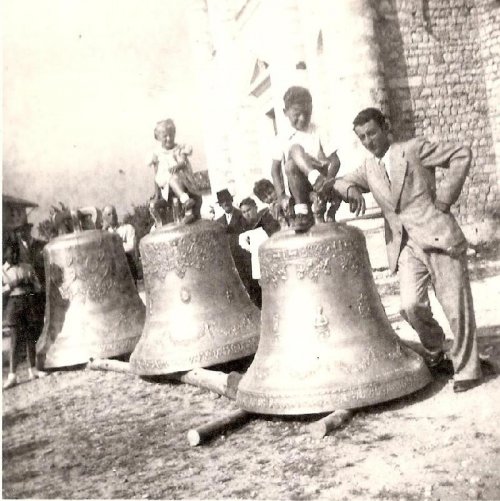 ARC 215 | Nuove campane di Vigonovo | Friuli Venezia Giulia | 1946