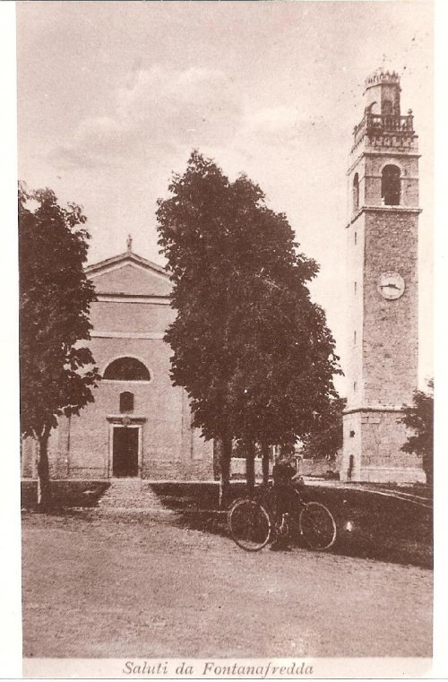 ARC 827 | Chiesa di Fontanafredda e campanile | Friuli Venezia Giulia | 1915